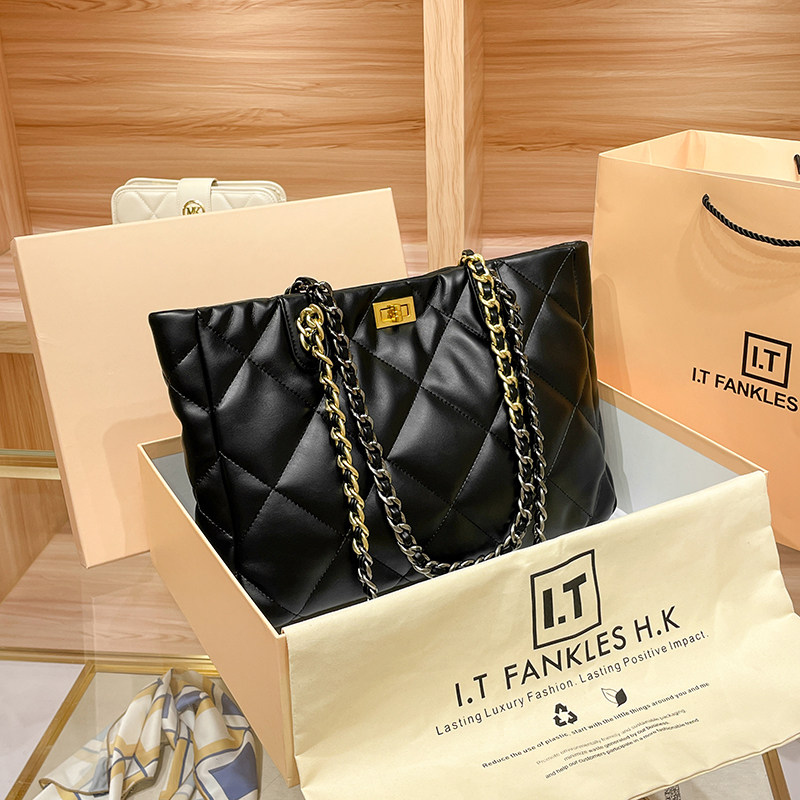 Women Bags Jw Pei - Nuova Borsa Tote Trapuntata Hong Kong