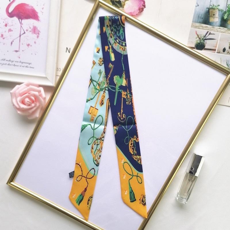 Sciarpa con stampa Quattro sta - Women Bags Wholesale recensione e prezzo