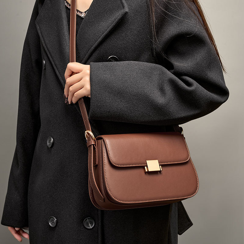 Borsa a Tracolla Sottospalla d - Women Bags Jw Pei recensione e prezzo
