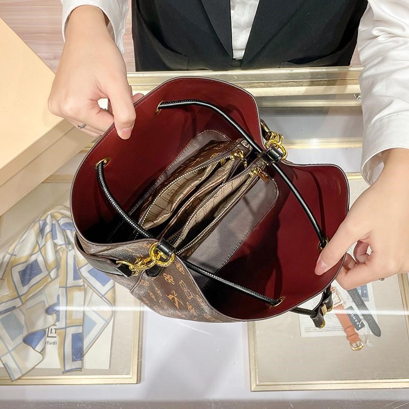 Borsa a secchiello da donna di - Women Bags Popular Brands recensione e prezzo