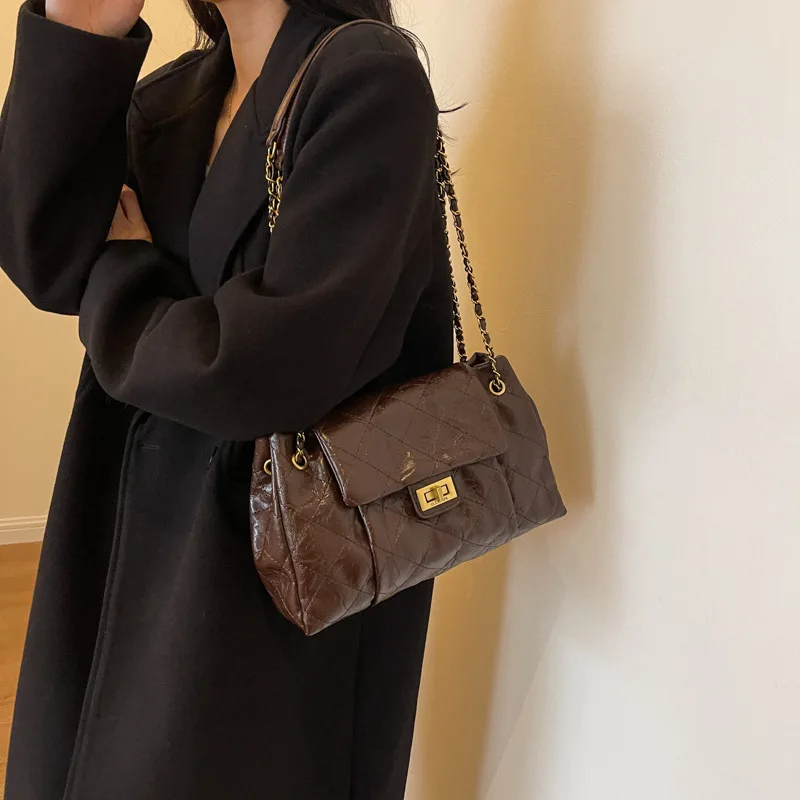 Borsa a mano chic e retrò, di  - Women Bags Manufacturer recensione e prezzo