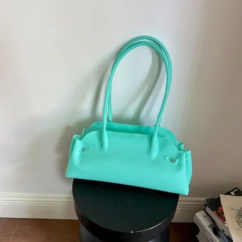 Borsa a Tracolla in Pelle per  - Women Bags Popular Brands recensione e prezzo
