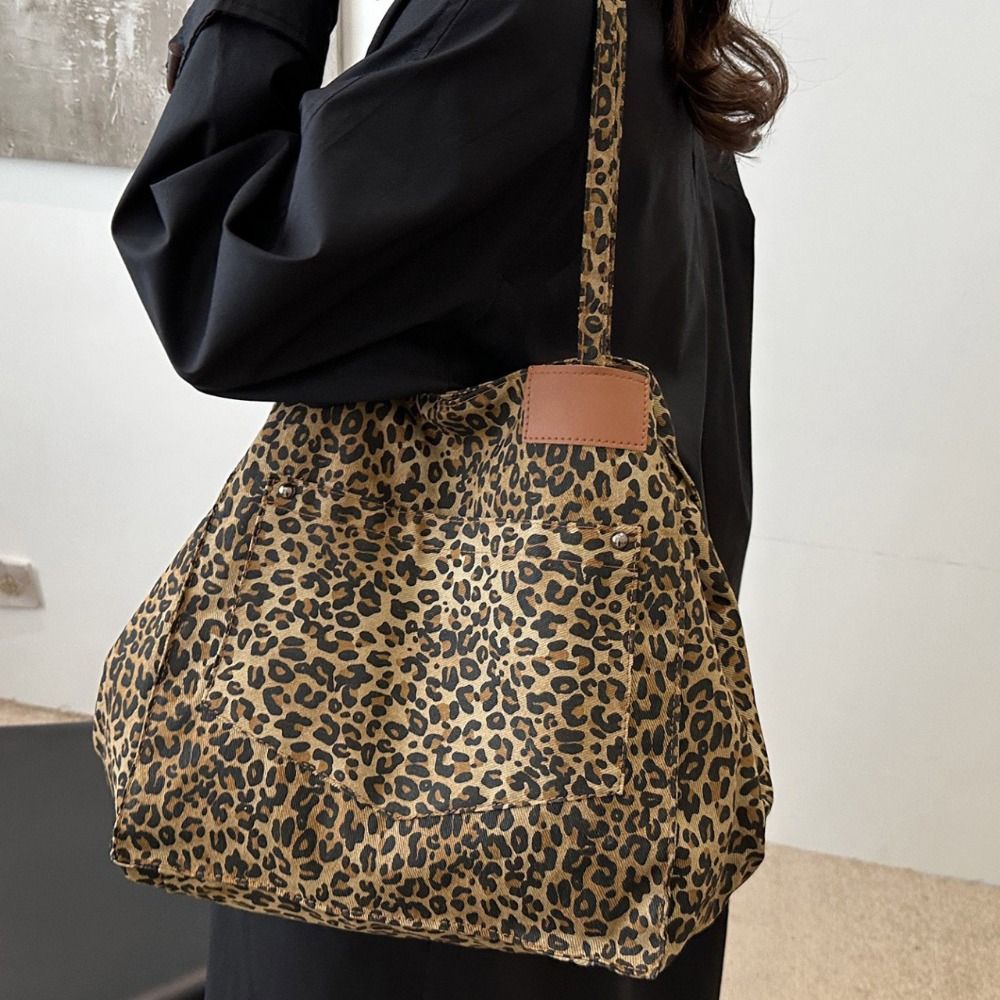 Borsa in tela con motivo leopa - Women Bags Manufacturer recensione e prezzo