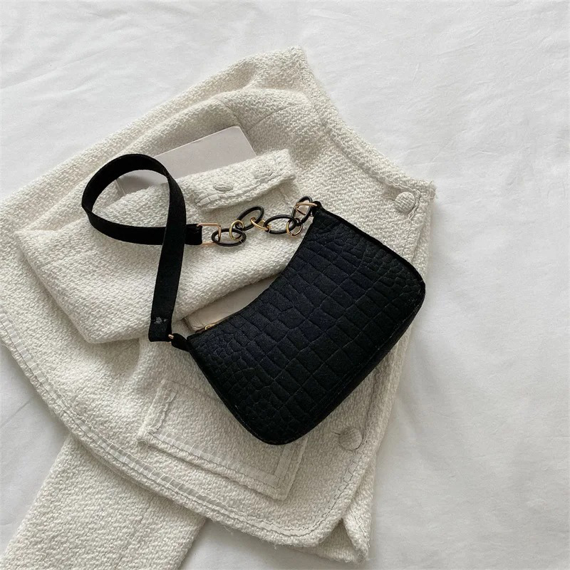 Borsa da Donna alla Moda a Mez - Half Moon Crescent recensione e prezzo
