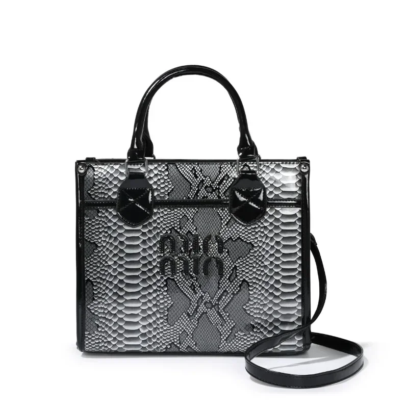 Borsa a Tracolla di Lusso per  - Women Bags Popular Brands recensione e prezzo